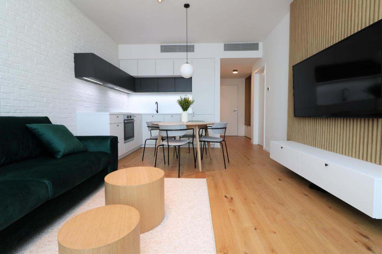 Sky Park New 1-Bedroom Apartment Bratislava Exteriér fotografie