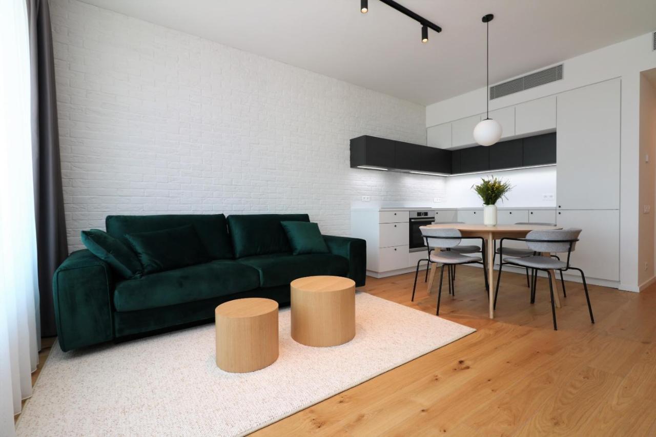 Sky Park New 1-Bedroom Apartment Bratislava Exteriér fotografie